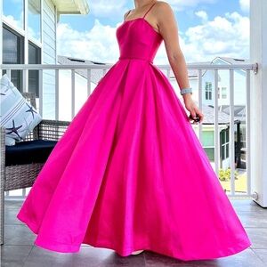 Bee Darlin Pink Maxi Dress Size 0 Pockets Formal Prom Barbie